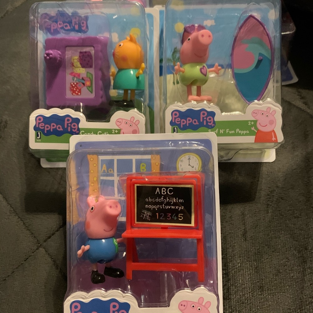 NIB Peppa Pig Figurines/Play Set